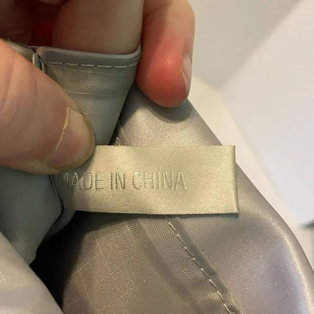 Shiseido Cosmetic Bag Shimmer Glitter Glam Modern Designer Classy Chic Elegant